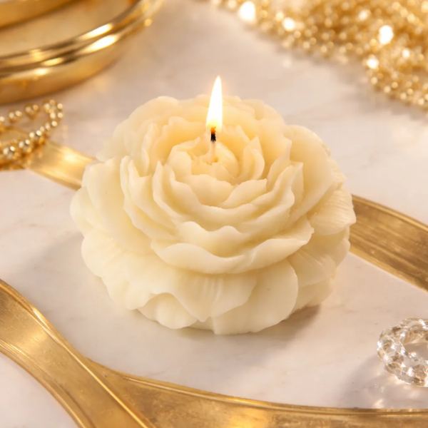 Luxury Peony Charm Candle