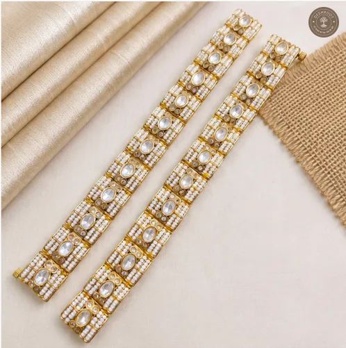 Kundan Pearl Linked Gajra Bracelet