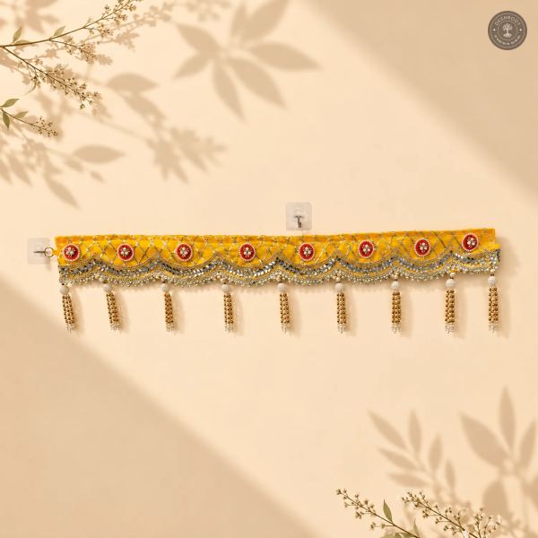 Royal Yellow & Gold Embellished Bandhanwar