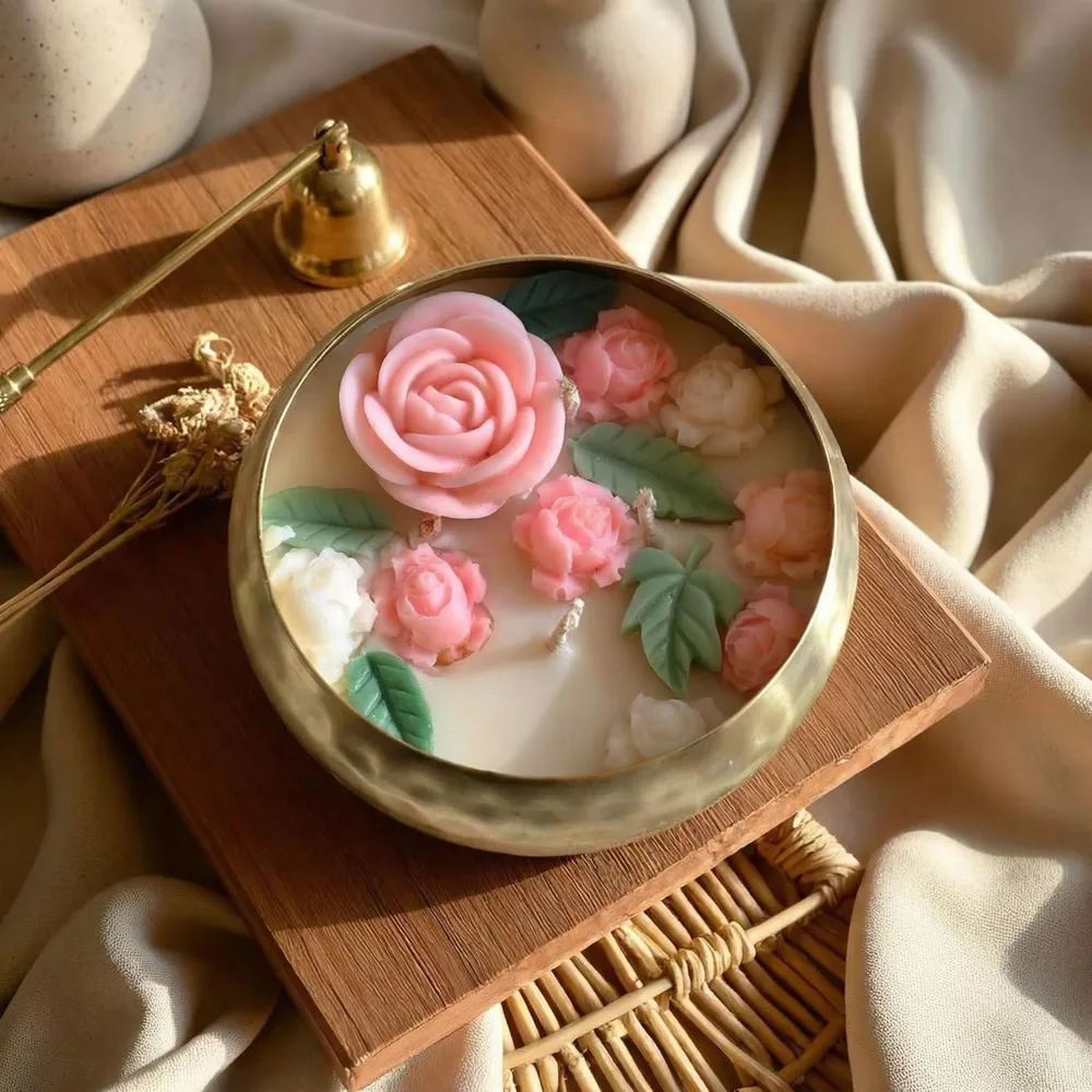 Pink / Ivory / Green Rose Garden Urli Candle