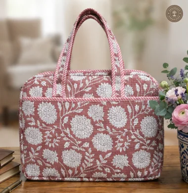 Vintage Rose Quilted Laptop Bag