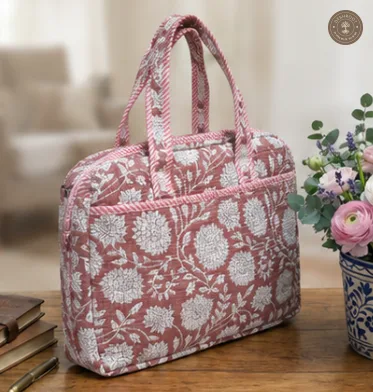 Vintage Rose Quilted Laptop Bag