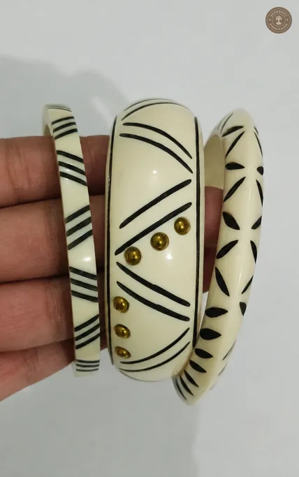 Handcrafted White Resin Bangle Set for Women (Set of 3
