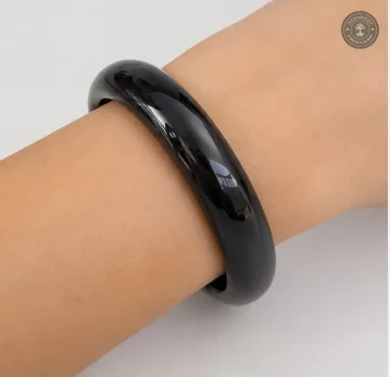 Handcrafted Glossy Black Resin Bangle for Women