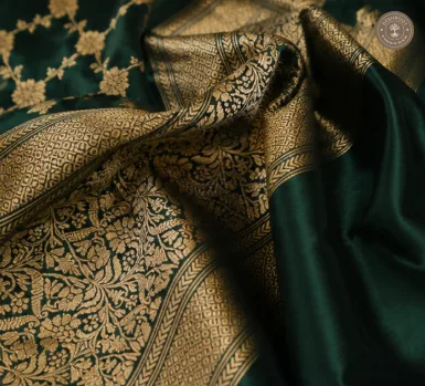 Kattan Silk Banarasi Dupatta – Emerald Green Jaal with Intricate Gold Zari Floral Weaving