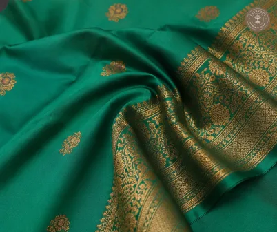 Katan Silk Banarasi Saree – Emerald Green with Gold Zari Butis & Intricate Floral Zari Border