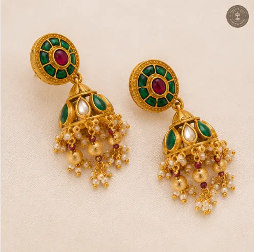 Exquisite Kundan & Pearl Necklace Set