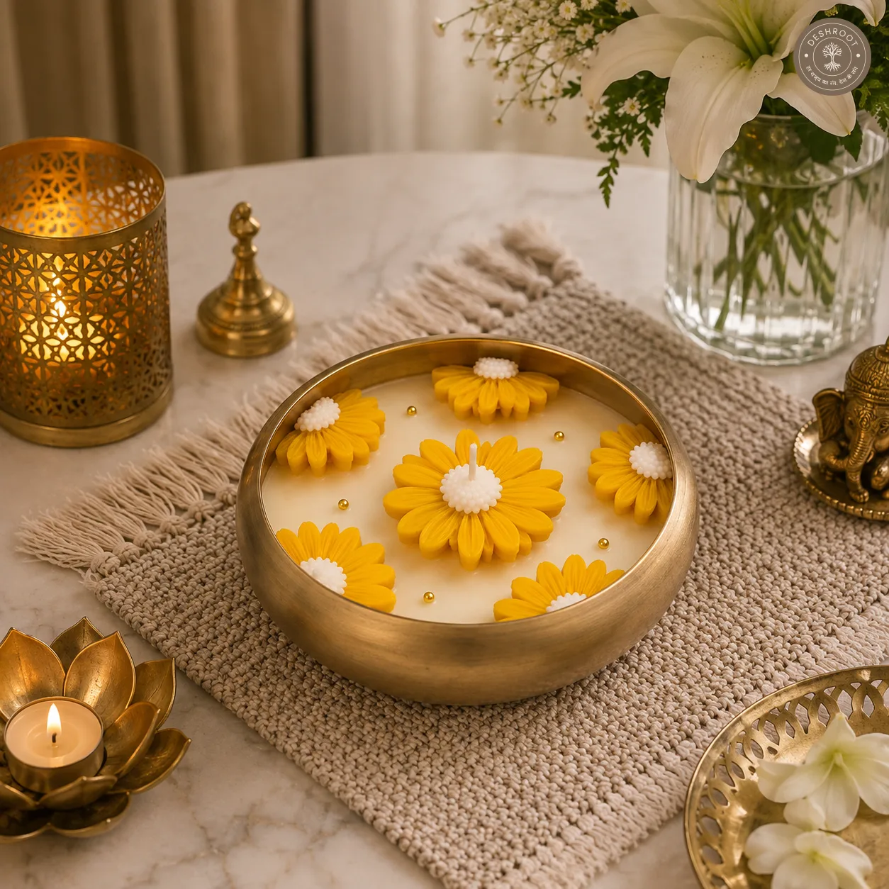 Golden Daisy Bloom Urli Candle