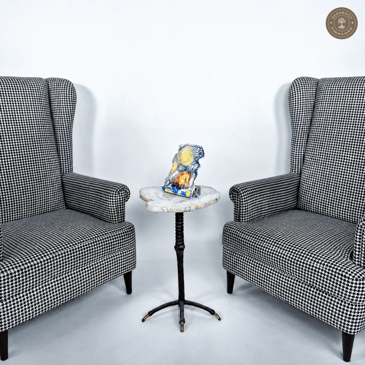 Starry Bills Tabletop Art - Artistic Currency-Inspired 3D Desk Décor & Statement Showpiece