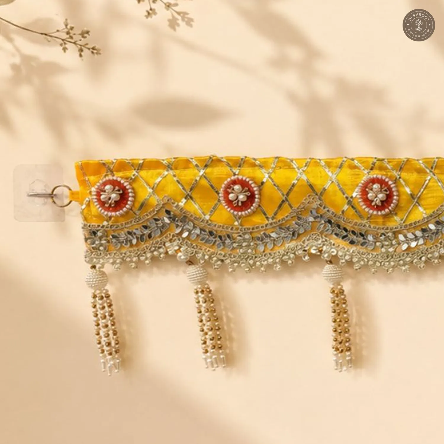 Royal Yellow & Gold Embellished Bandhanwar