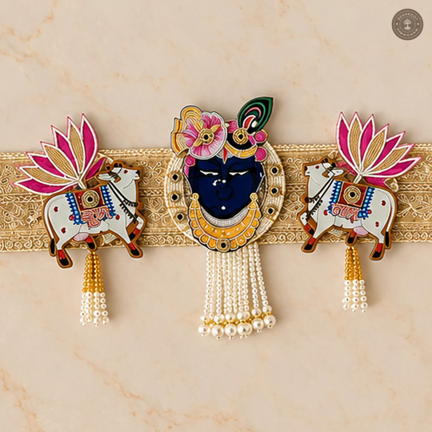 Shreenathji Bandhanwar with Cow, Peacock & Lotus