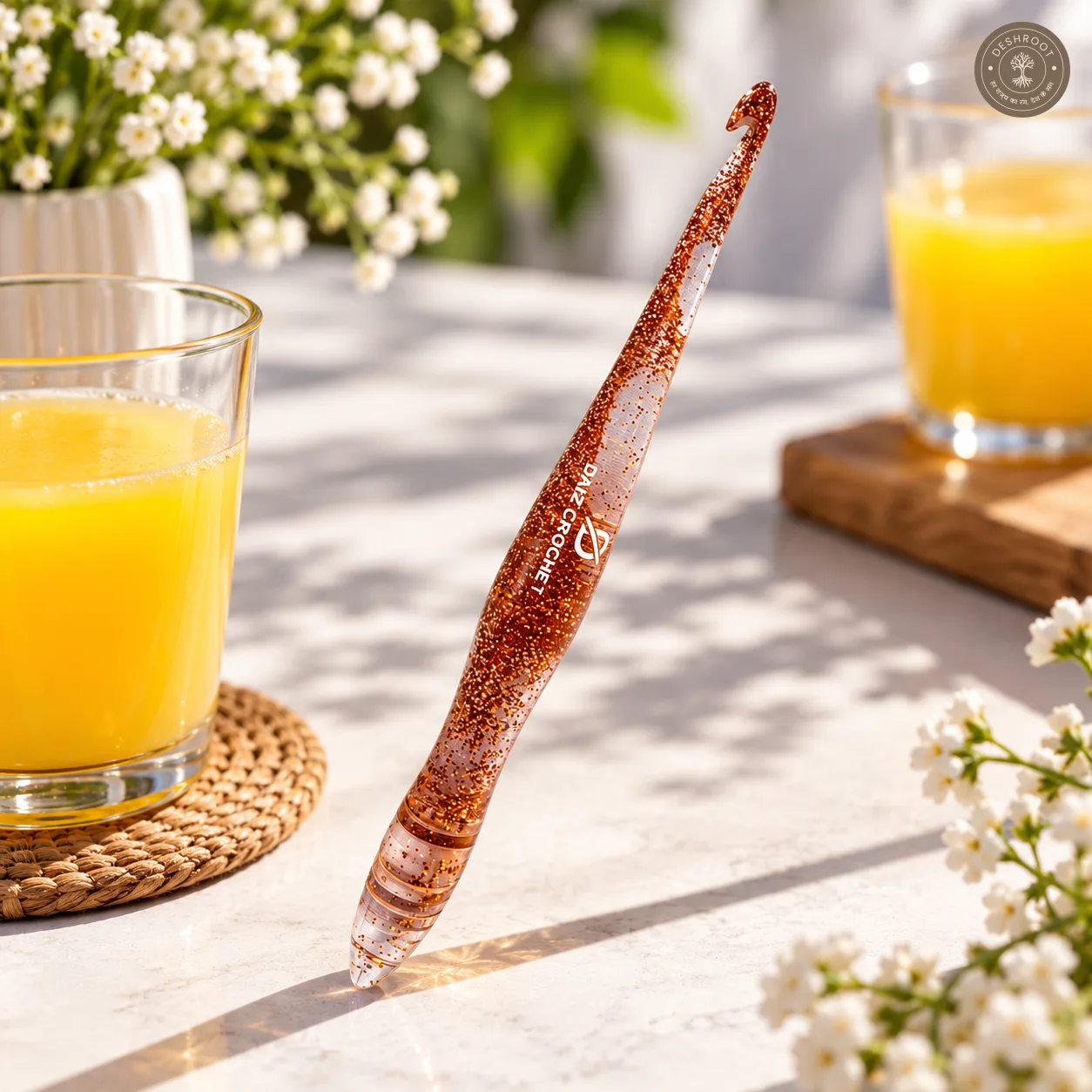 Golden Glitter Crochet Hook