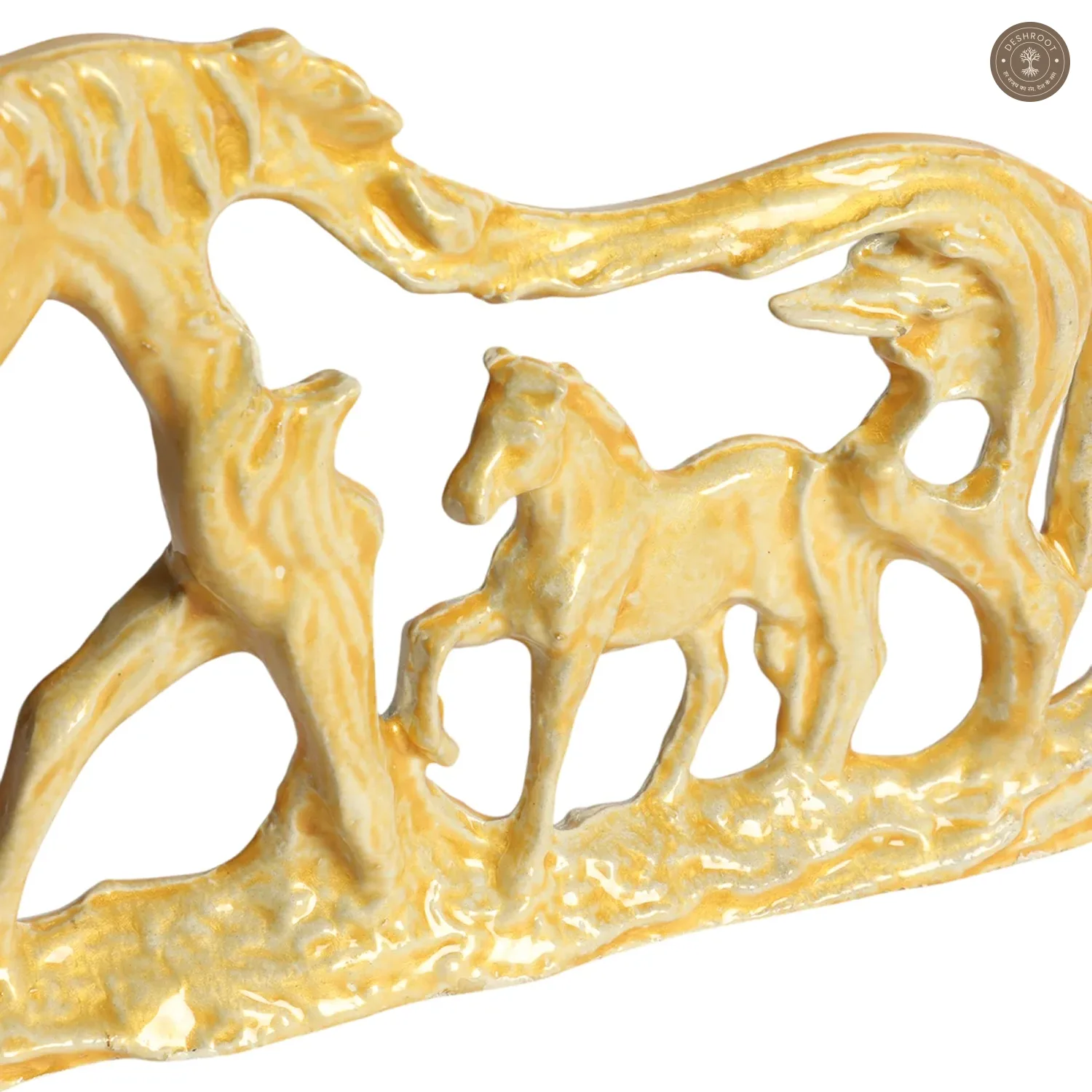White & Gold Horse Table Decor