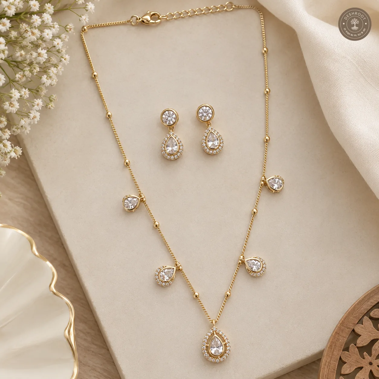 Elegant Gold Tone Teardrop Necklace & Earring Set