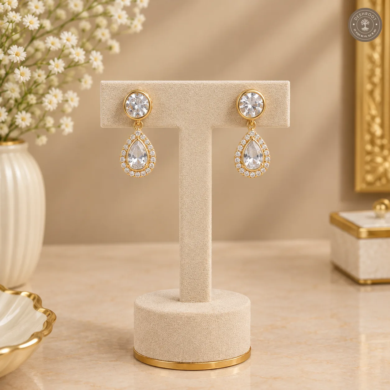 Elegant Gold Tone Teardrop Necklace & Earring Set