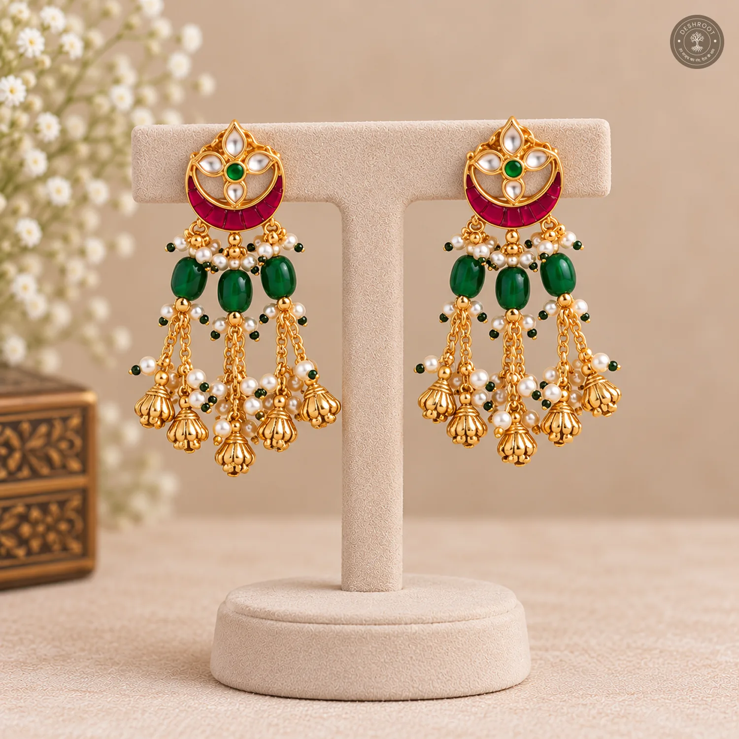 Pachi Kundan Crescent Pendant Green Bead Chain Necklace Set