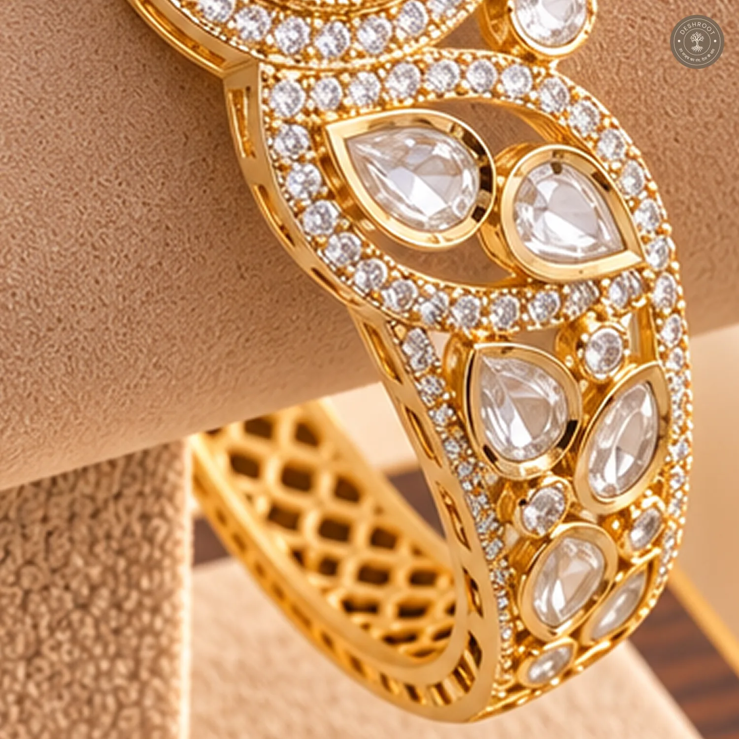Round Cabochon Centre Stone Halo Teardrop Swirl Gold-Tone Kada Bracelet