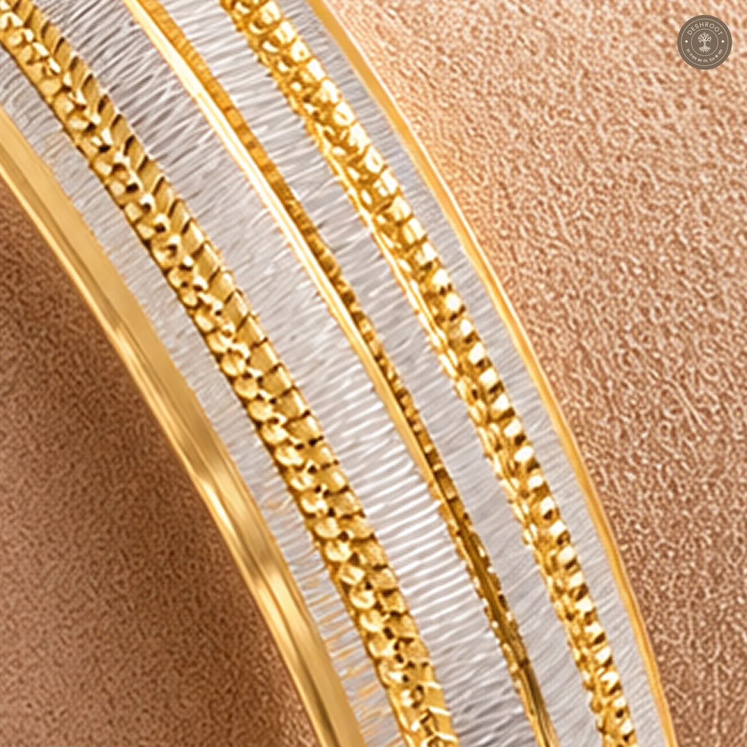 Dual-Tone Textured Chain Line Bangle