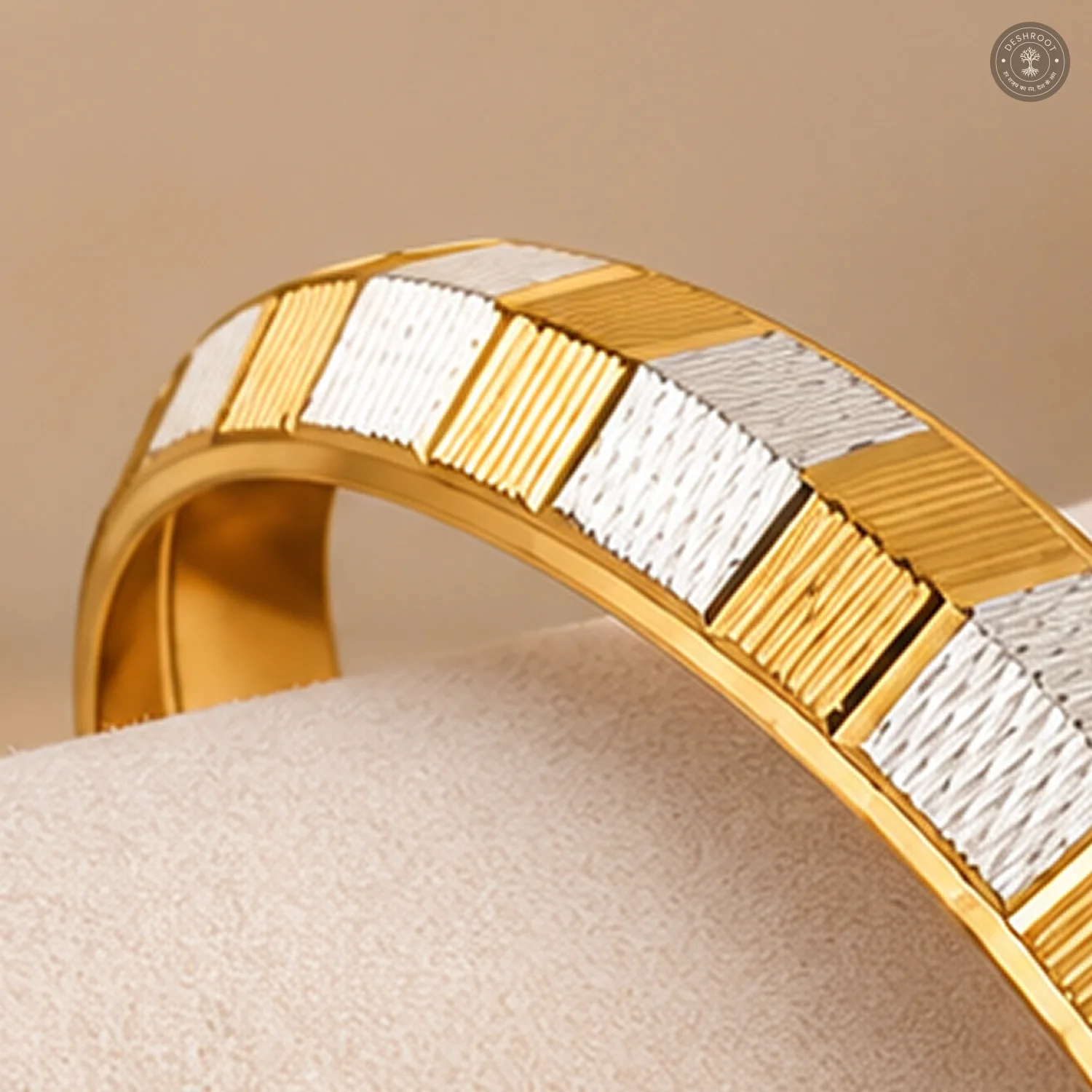Dual-Tone Checkered Block Slim Bangle