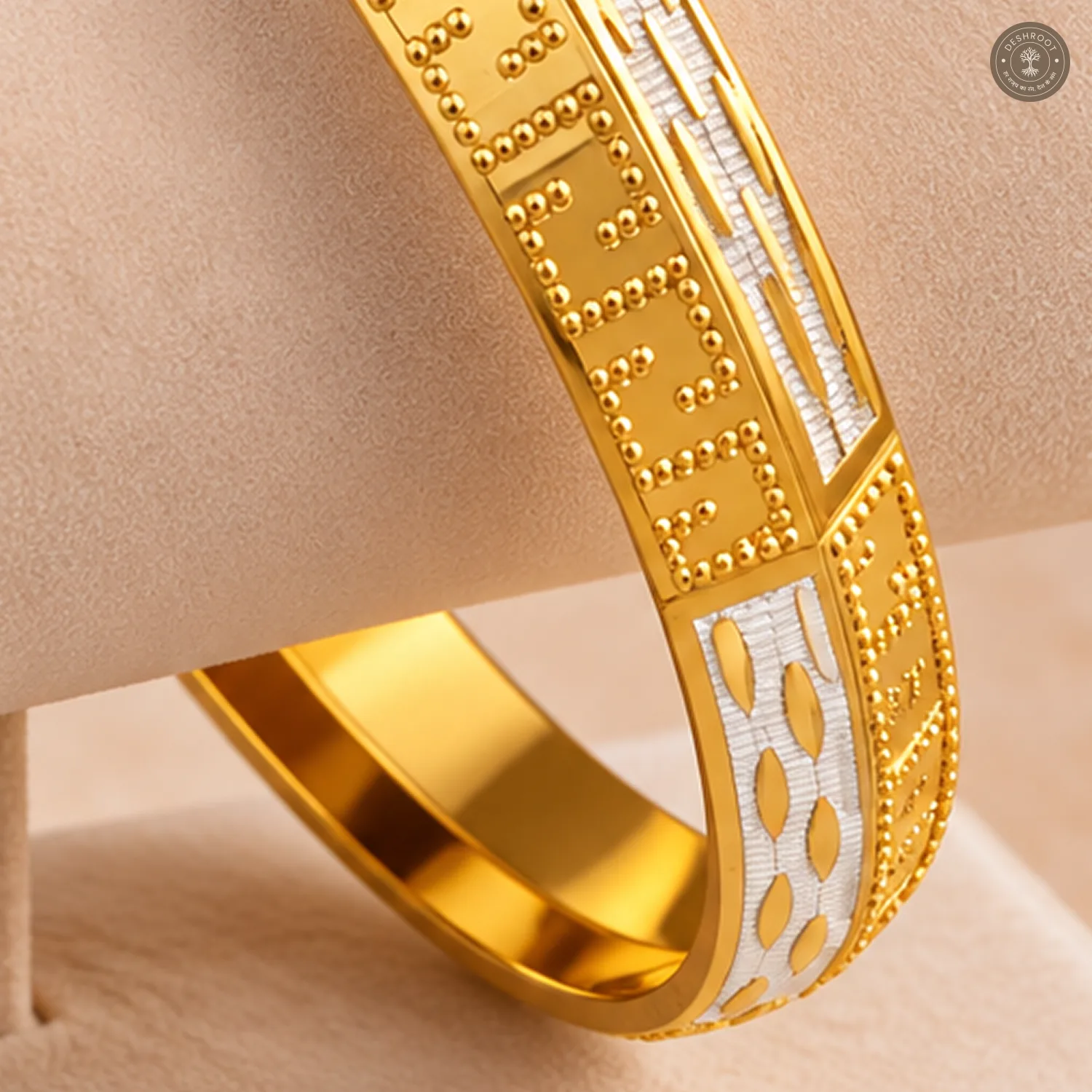 Dual-Tone Leaf Motif Beaded Maze Bangle