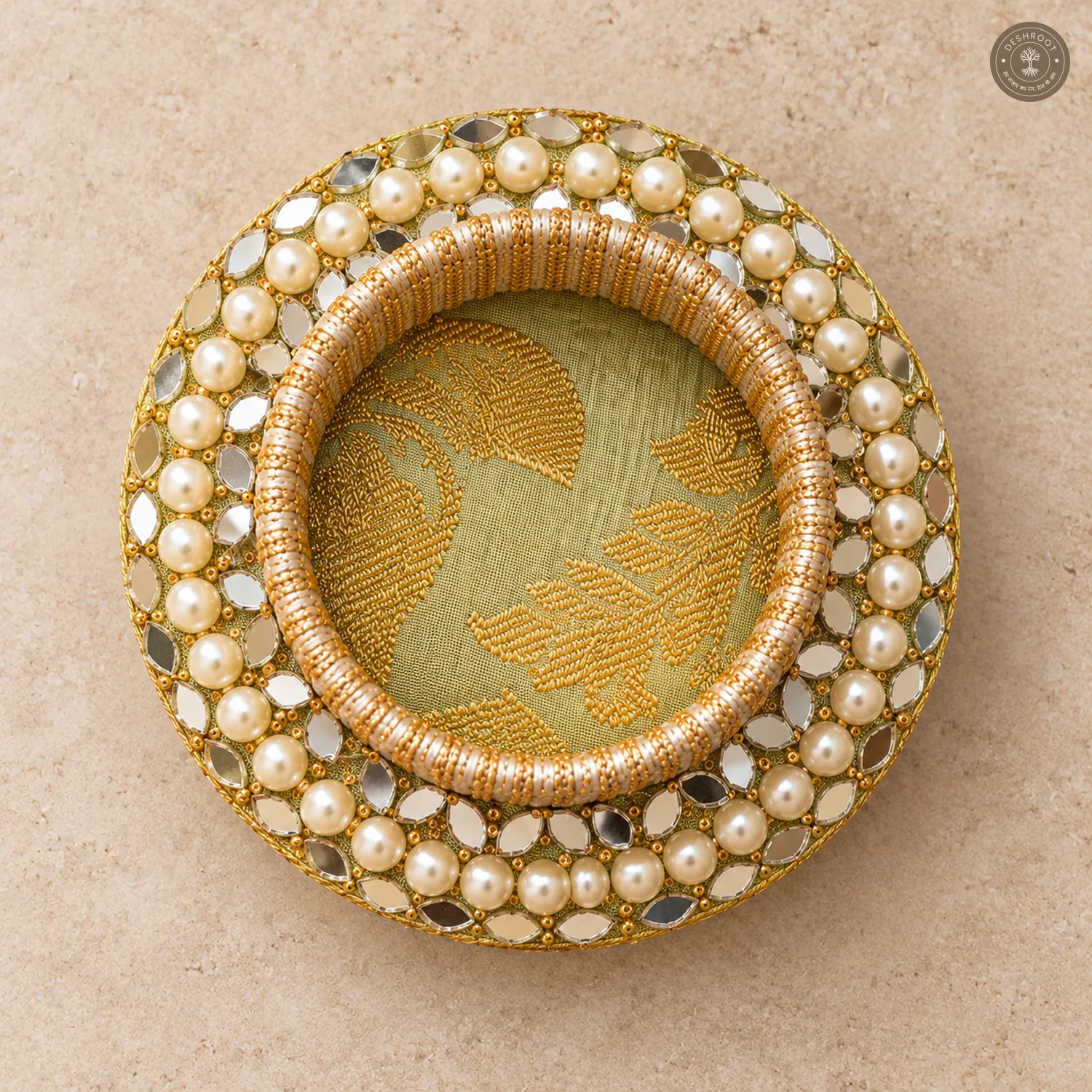 Pearl and Mirror Border Tea Light Holder
