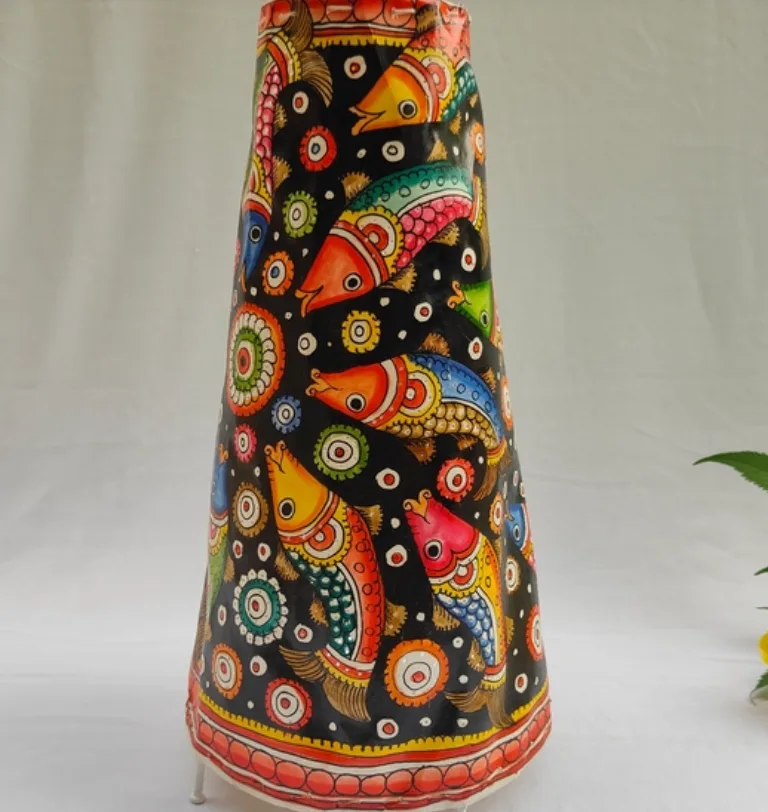 16-Inch Meeting Fish Design Leather Floor Lamp