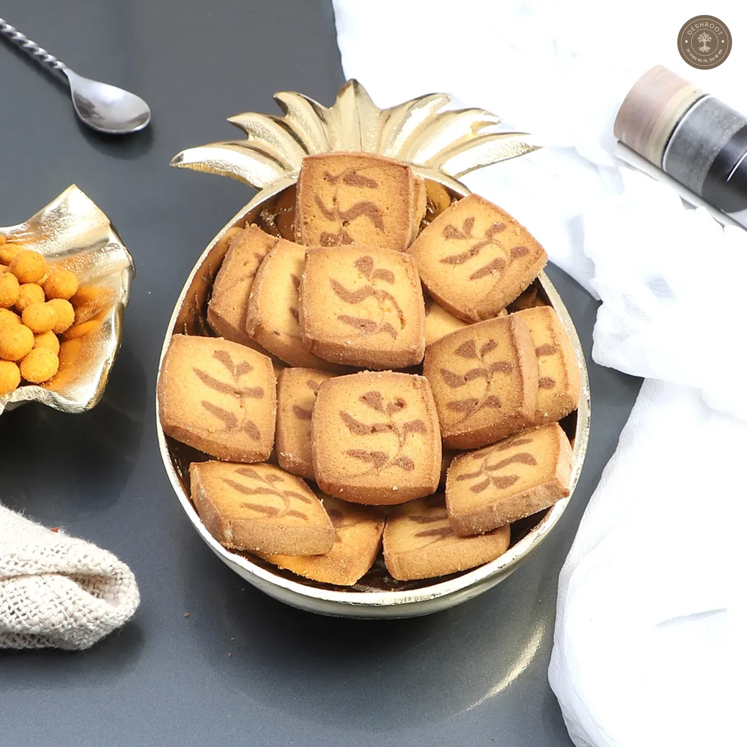 Pineapple Shape Aluminium Platter