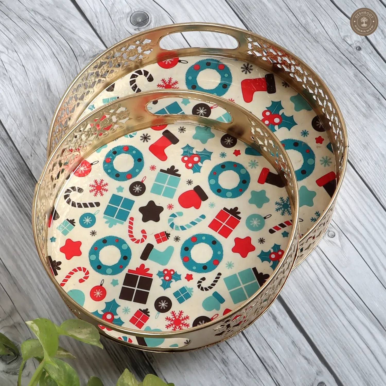 Christmas Ring Metal Basket Set of 2
