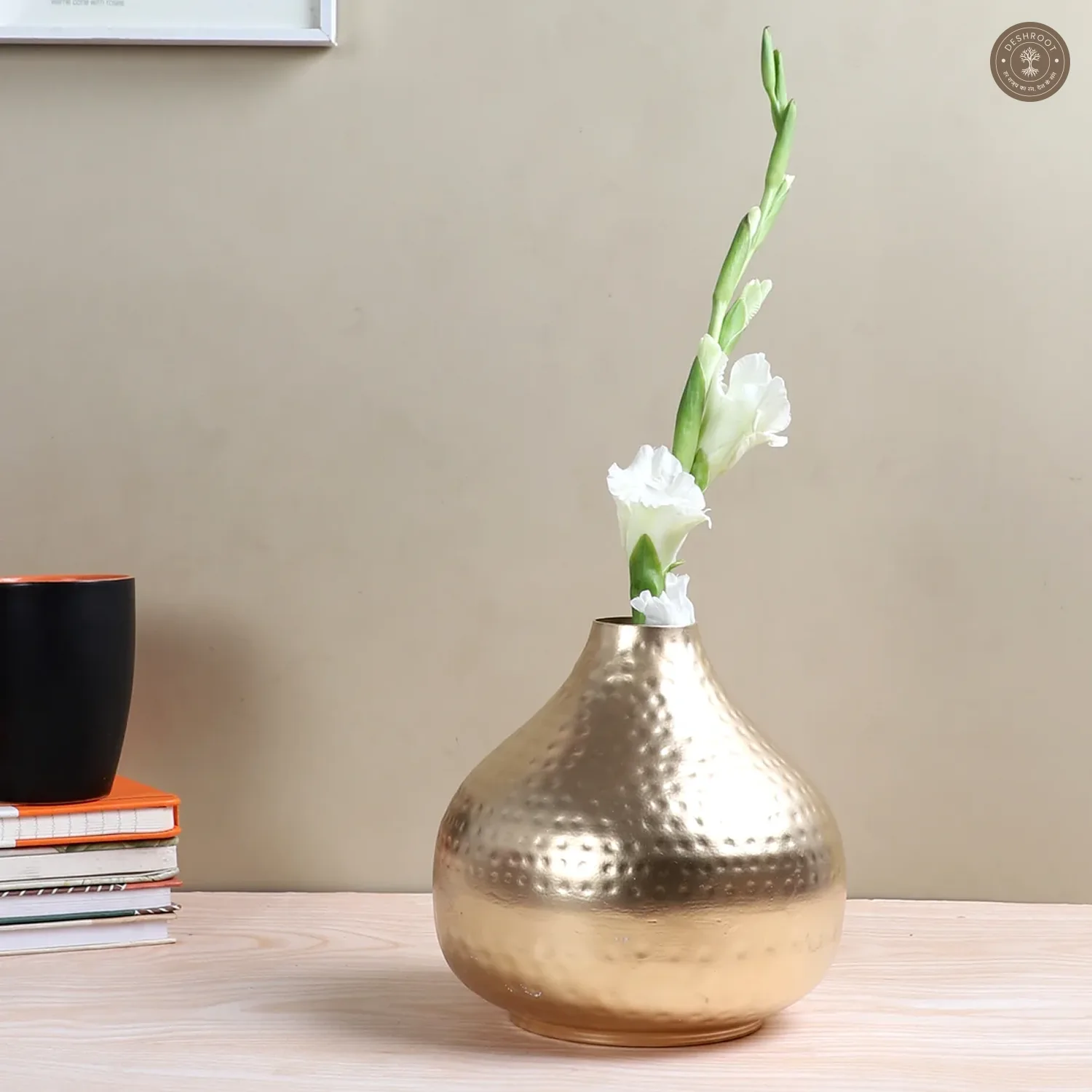 Gold Hamered Flower Pot